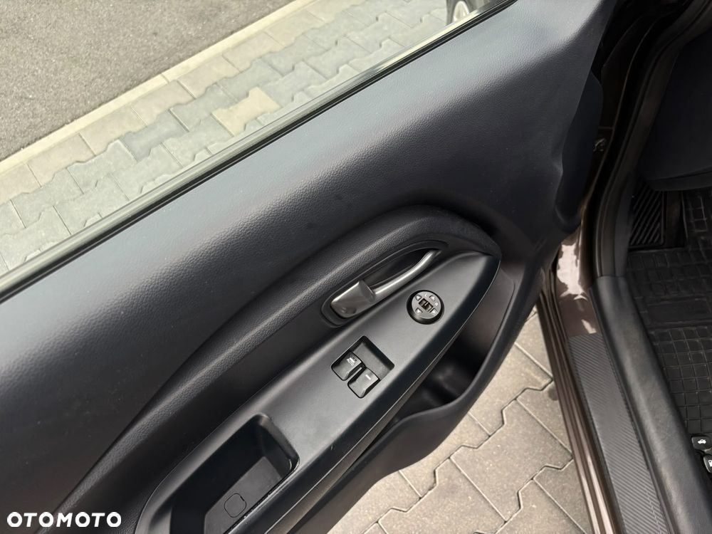 Kia Rio 1.2 M - 8