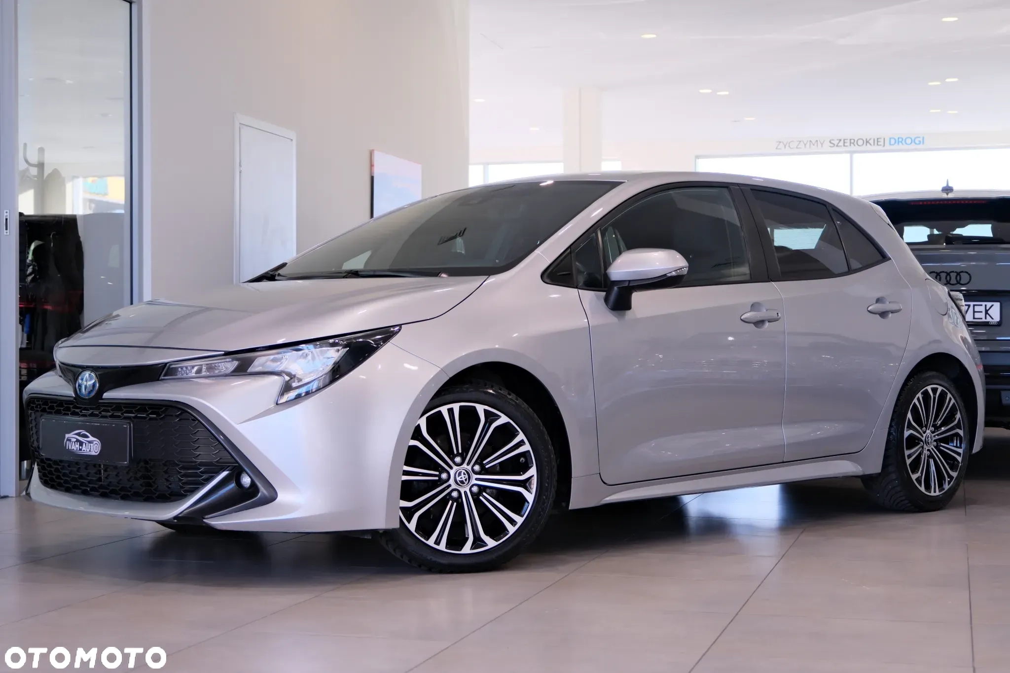Toyota Corolla 1.8 Hybrid Active - 20