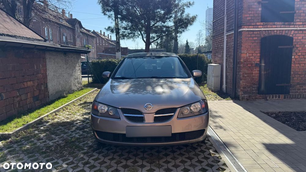 Nissan Almera - 2