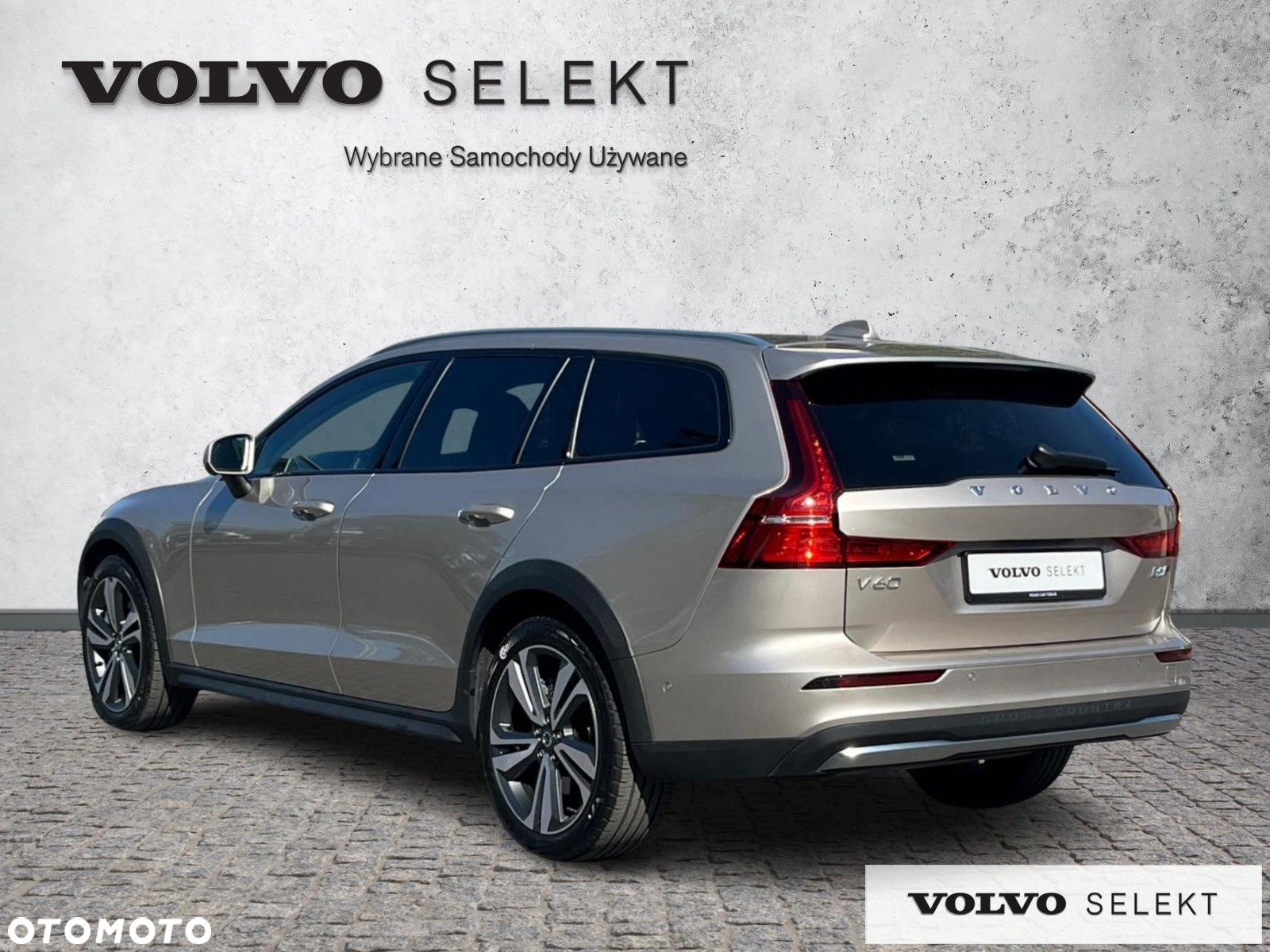 Volvo V60 Cross Country - 4
