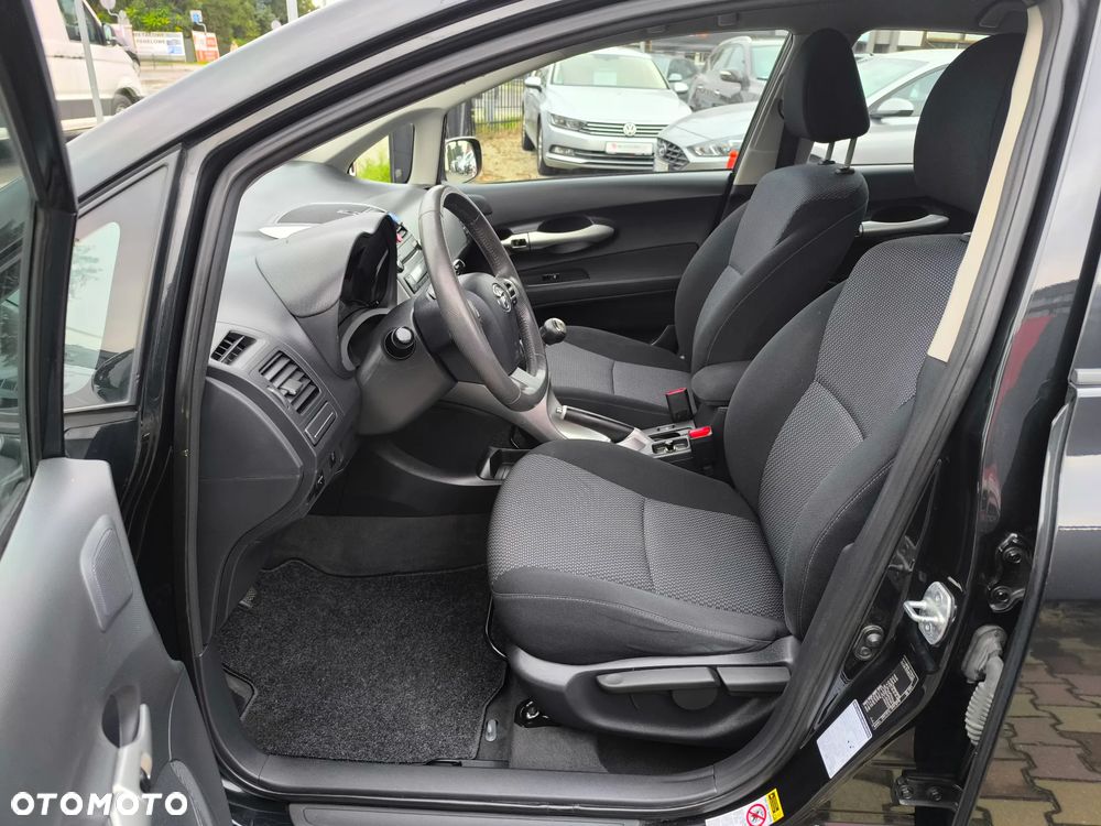 Toyota Auris 1.6 Sprint - 11
