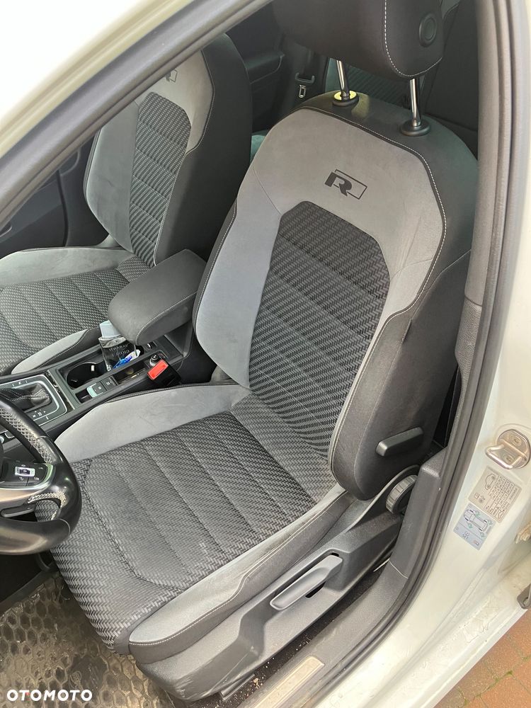 Volkswagen Golf 1.5 eTSI EVO R-Line DSG - 7