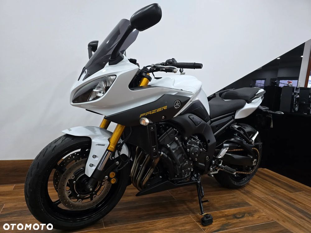 Yamaha FZ - 20