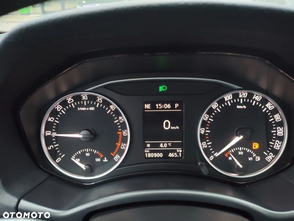 Skoda Octavia 2.0 TDI Elegance DSG - 27