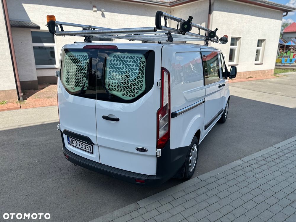 Ford Transit Custom - 8