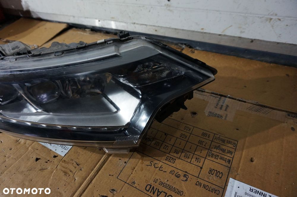 LAMPA PRZEDNIA PRAWA OUTLANDER III GF LIFT 8301C864 FULL LED MITSUBISHI 2015-2018 - 9