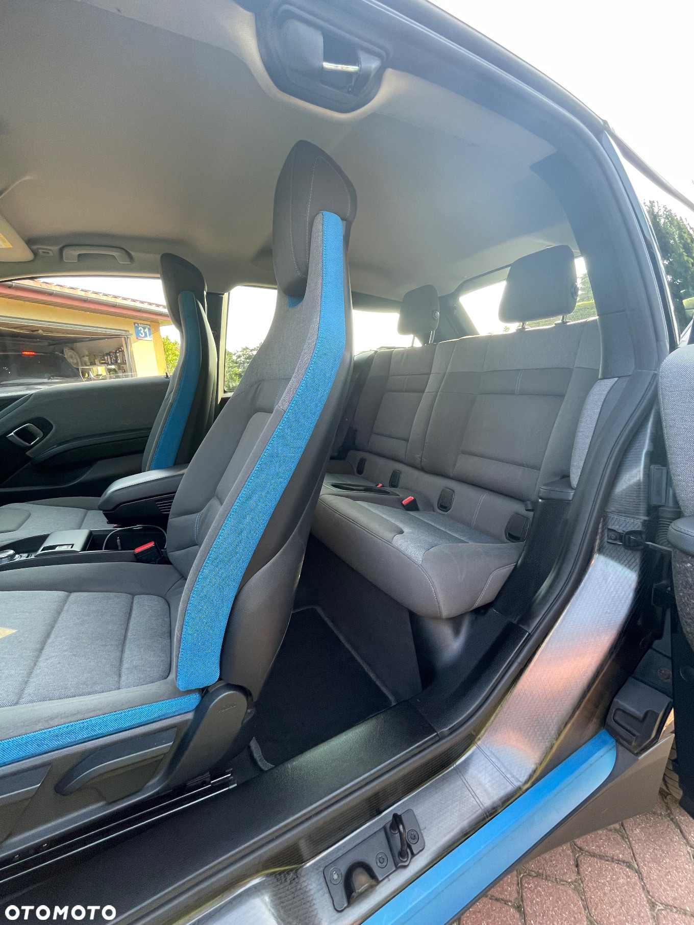 BMW i3 (Range Extender) - 12