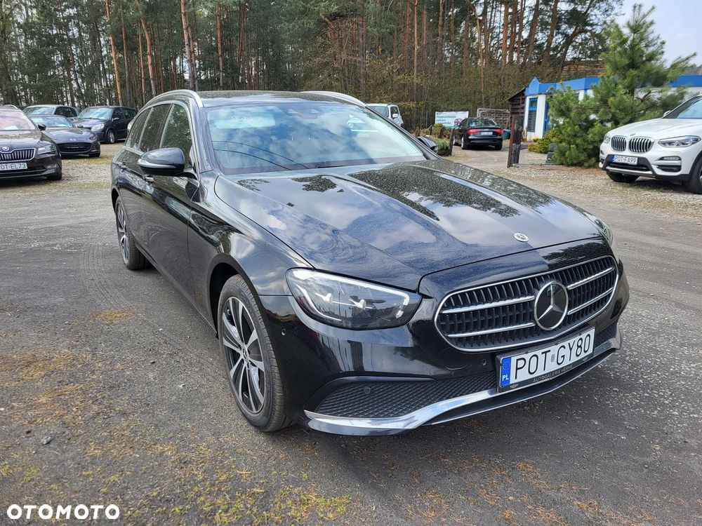 Mercedes-Benz Klasa E 300 de 4Matic 9G-TRONIC Exclusive - 3