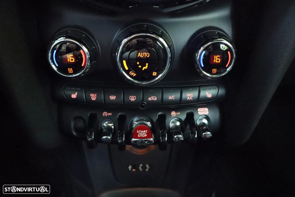 MINI Cabrio John Cooper Works - 29