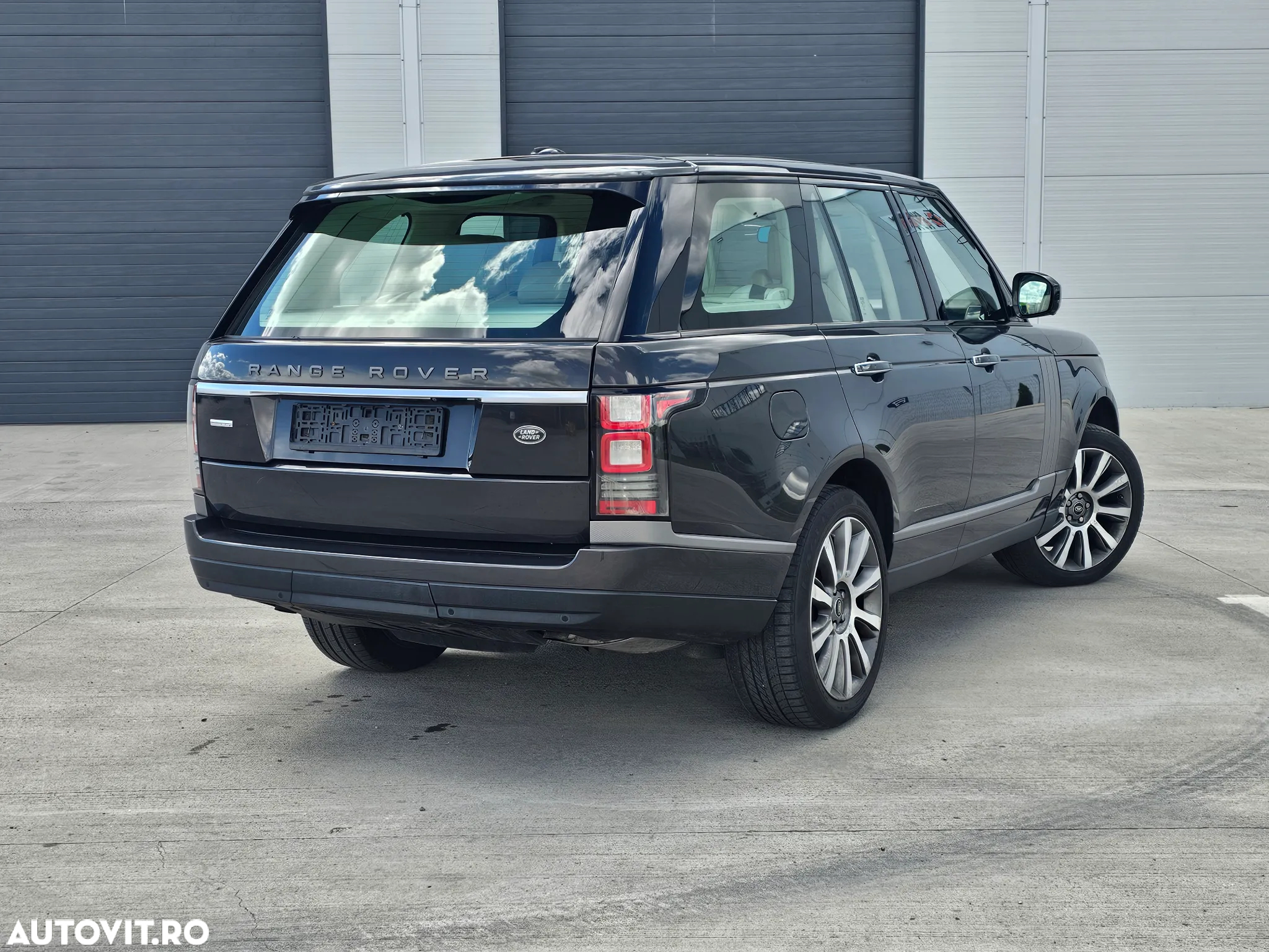 Land Rover Range Rover 3.0 I TDV6 Autobiography - 3