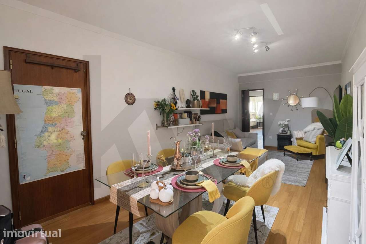 Apartamento T2 em São João da Talha com Arrecadação - Grande imagem: 3/7