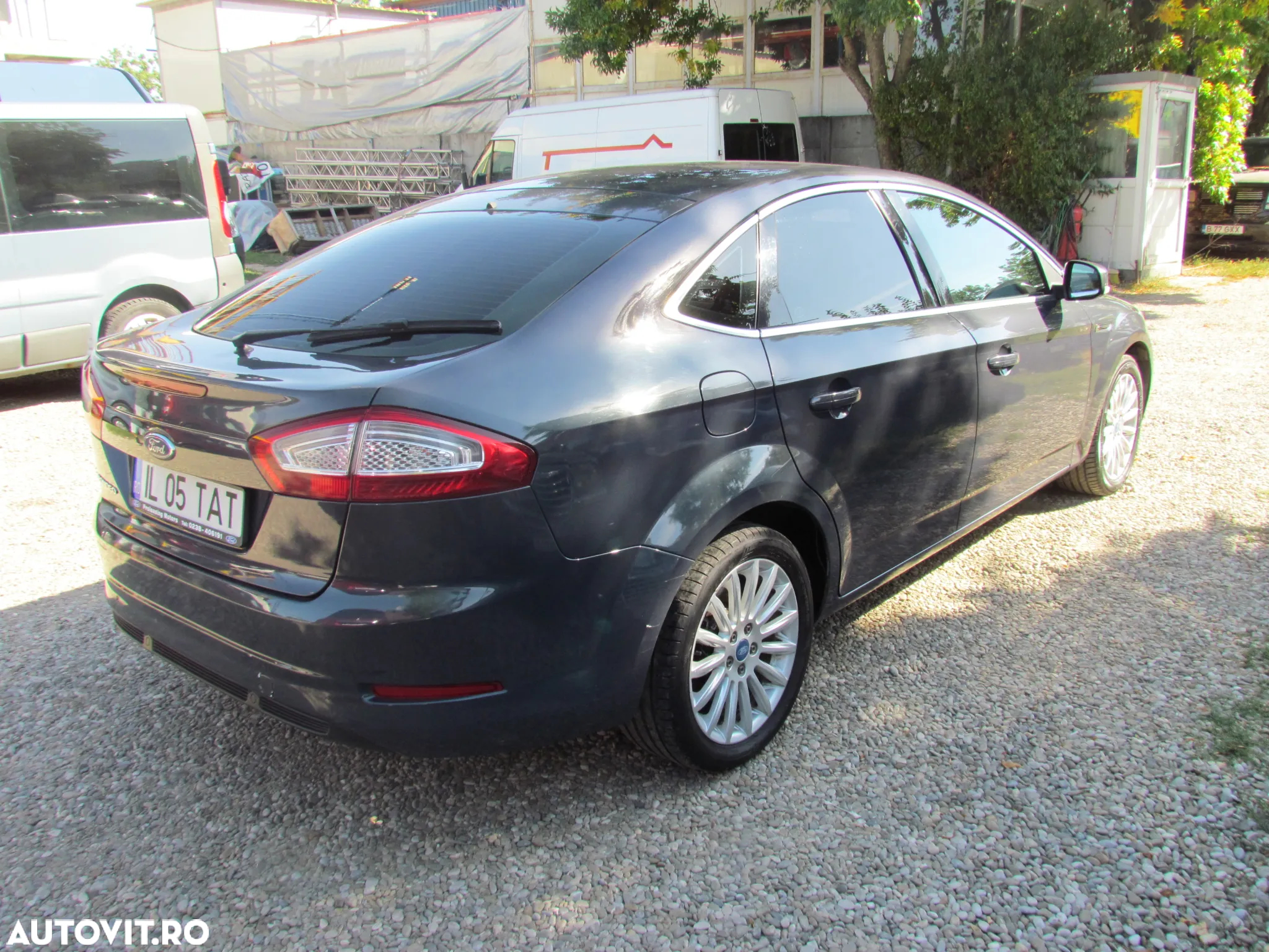 Ford Mondeo 2.0 TDCi Powershift Business Class - 4