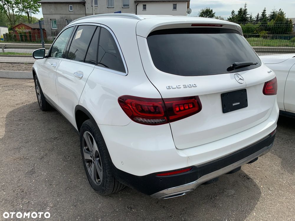 Mercedes-Benz GLC 300 4Matic 9G-TRONIC Edition Avantgarde - 6