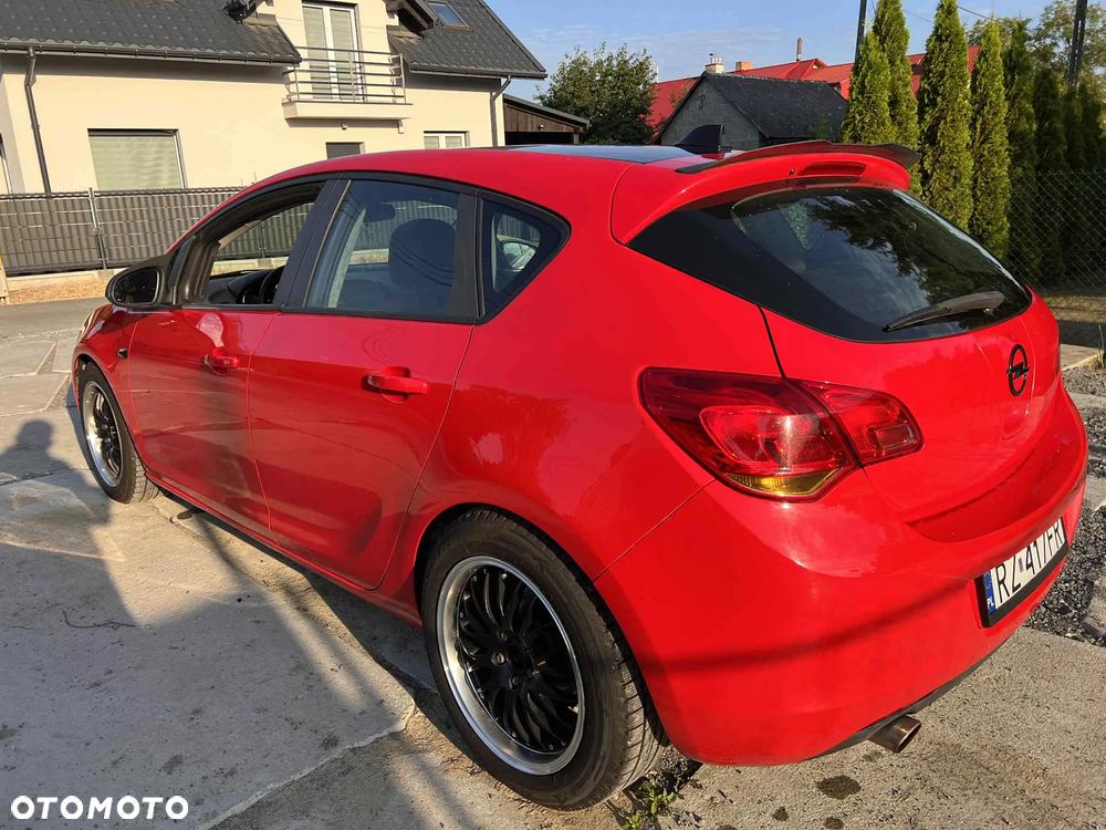 Opel Astra IV 1.4 T Edition 150 - 6