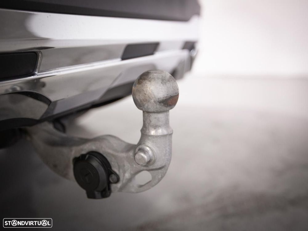 Mercedes-Benz GLC 220 d 4Matic 9G-TRONIC AMG Line Advanced - 17