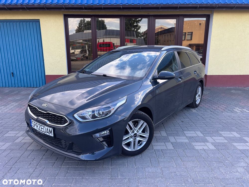 Kia Ceed - 1