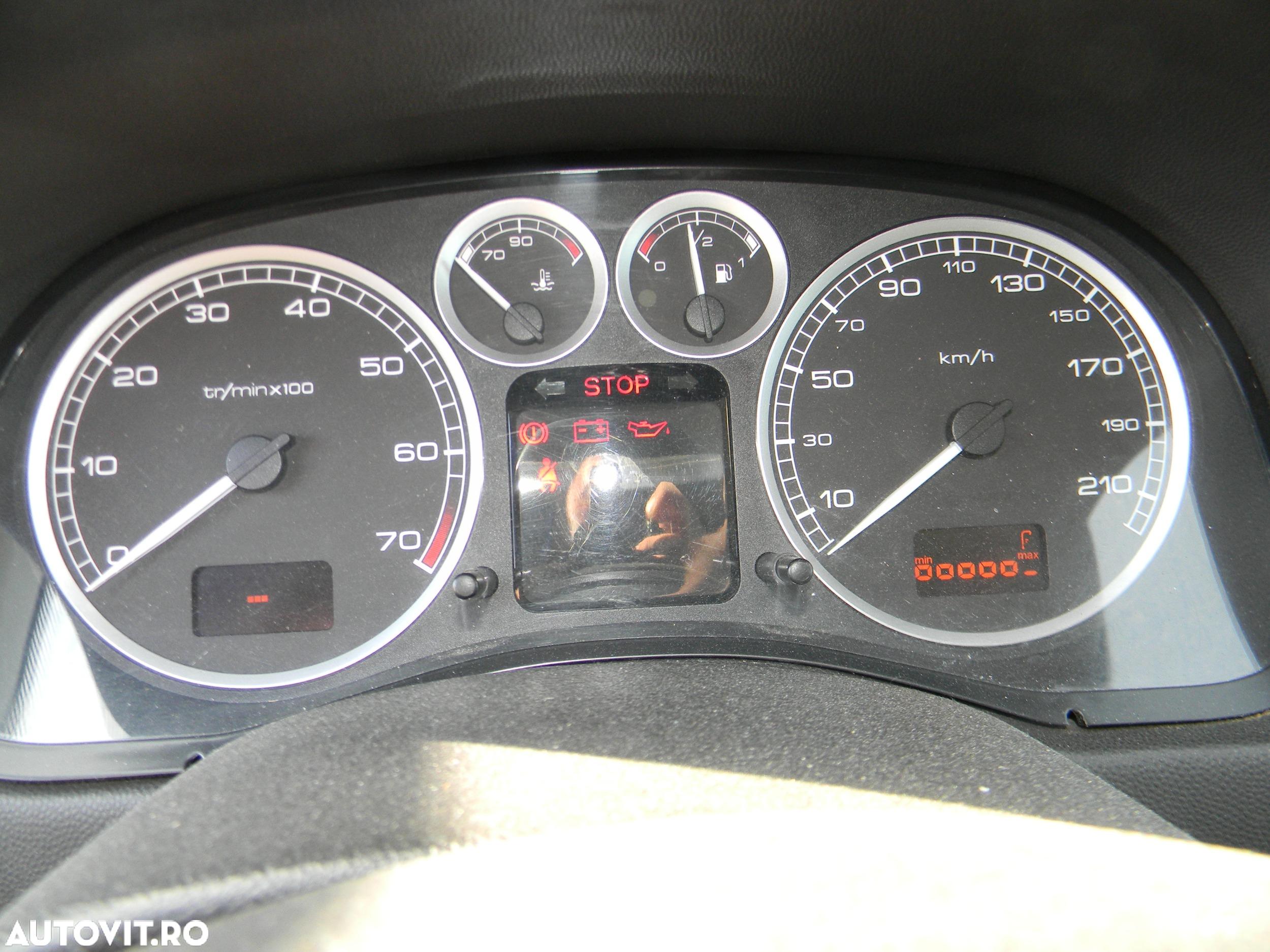Dezmembrari  Peugeot 307  2000  > 0000 2.0 Benzina - 11