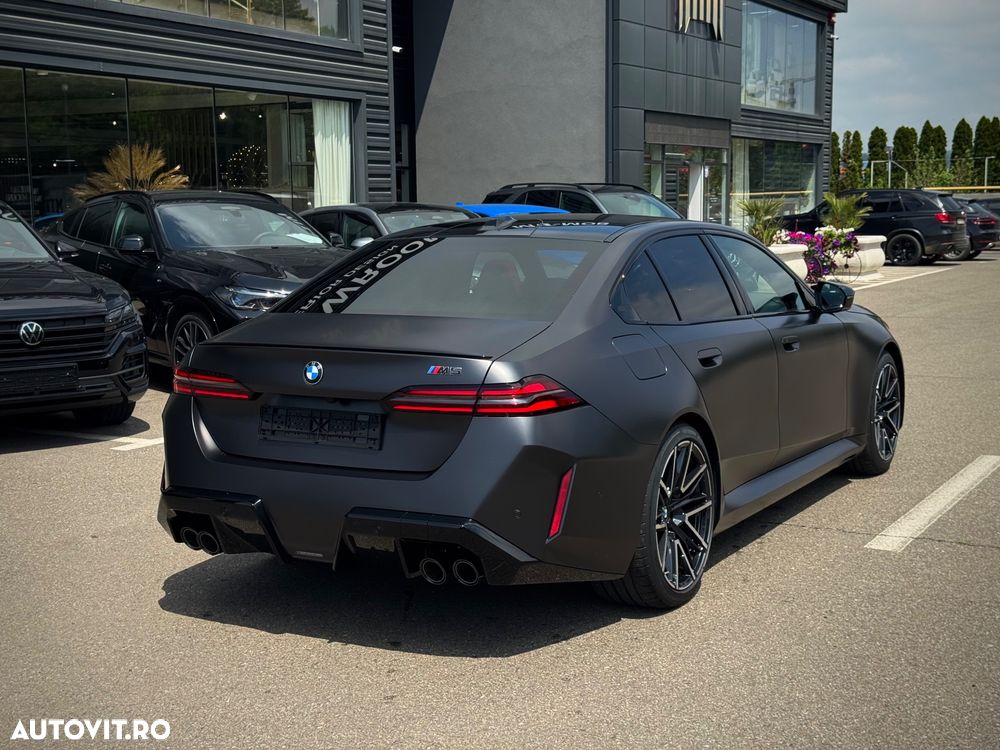 BMW M5 xDrive AT PHEV - 3