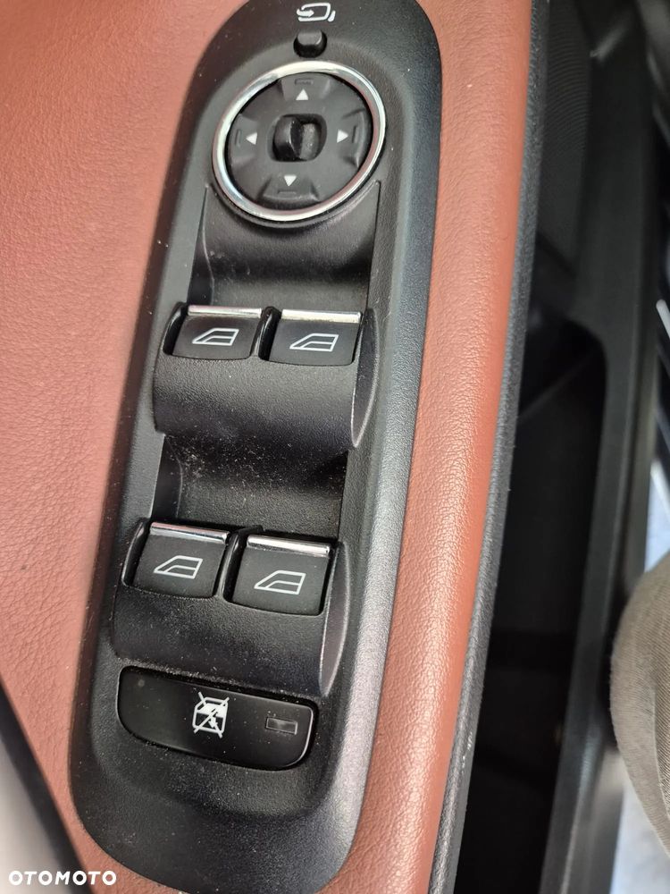 Ford Mondeo - 13
