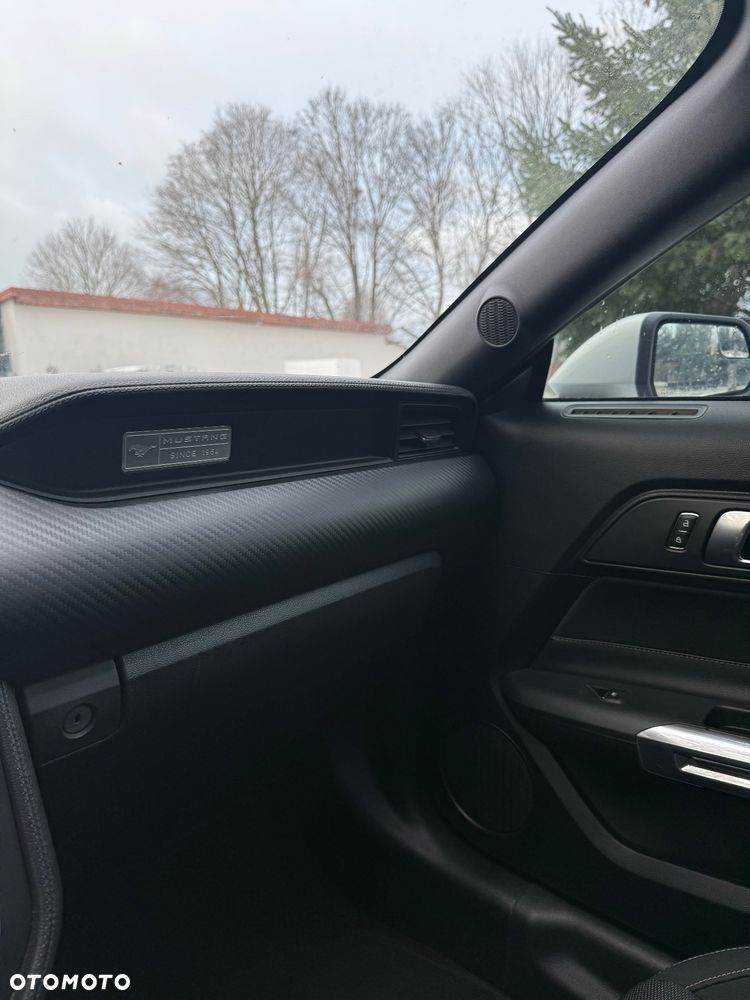 Ford Mustang 3.7 V6 Premium - 31