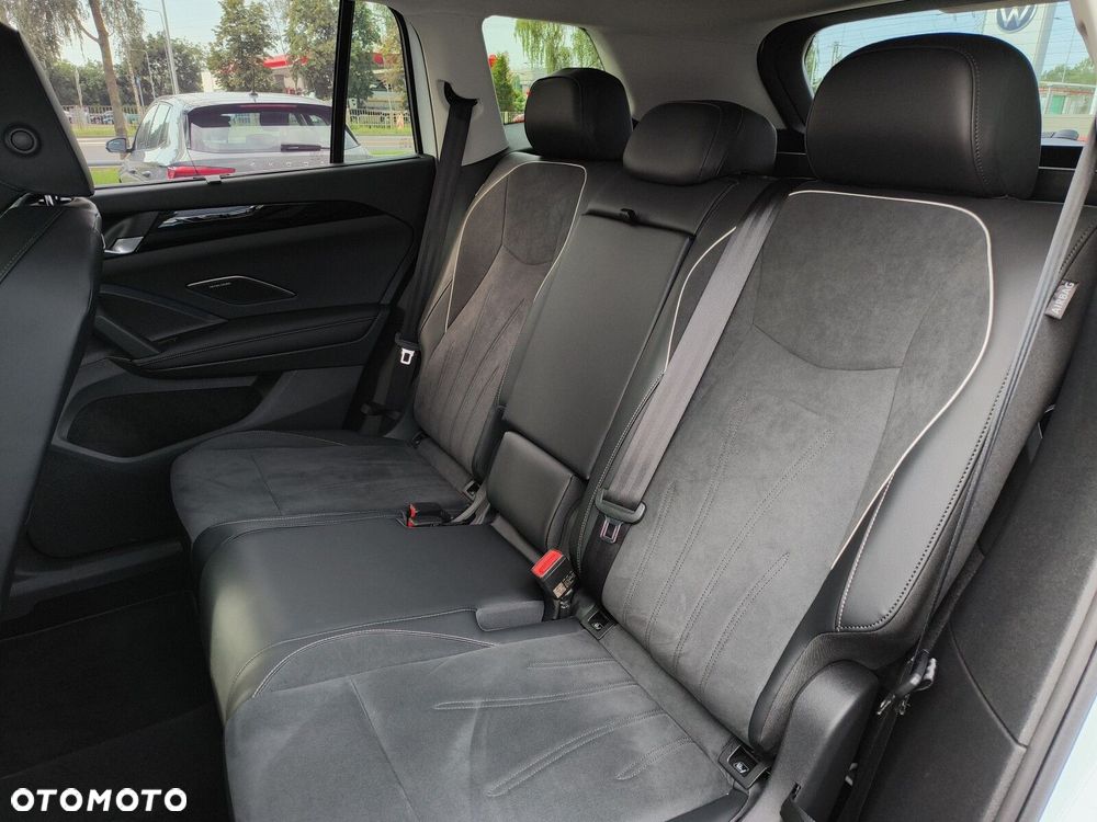 Volkswagen Tayron 2.0 TSI 4Mot Elegance DSG - 24