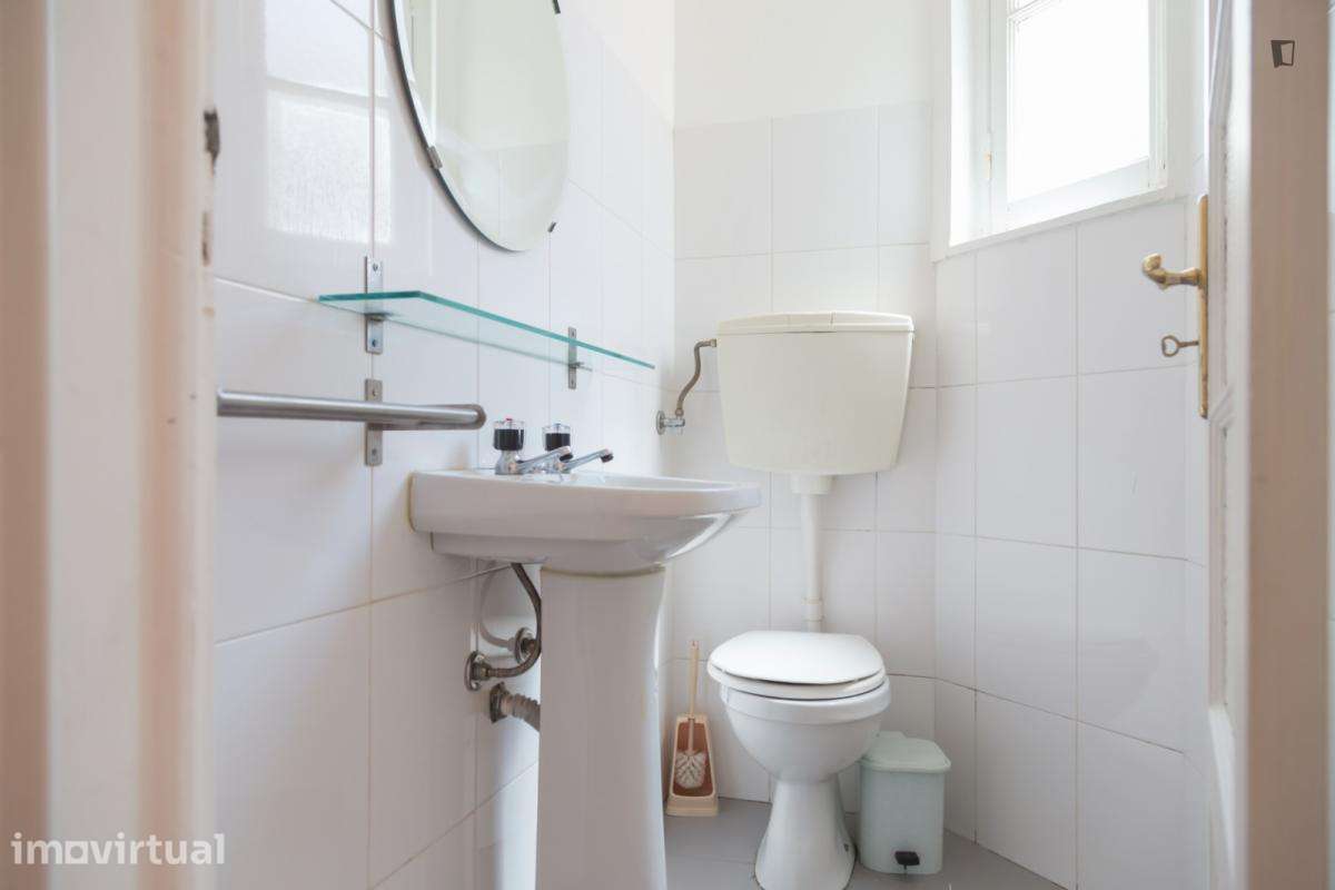Quarto - localizado em Alameda Lisbon - Grande imagem: 5/16