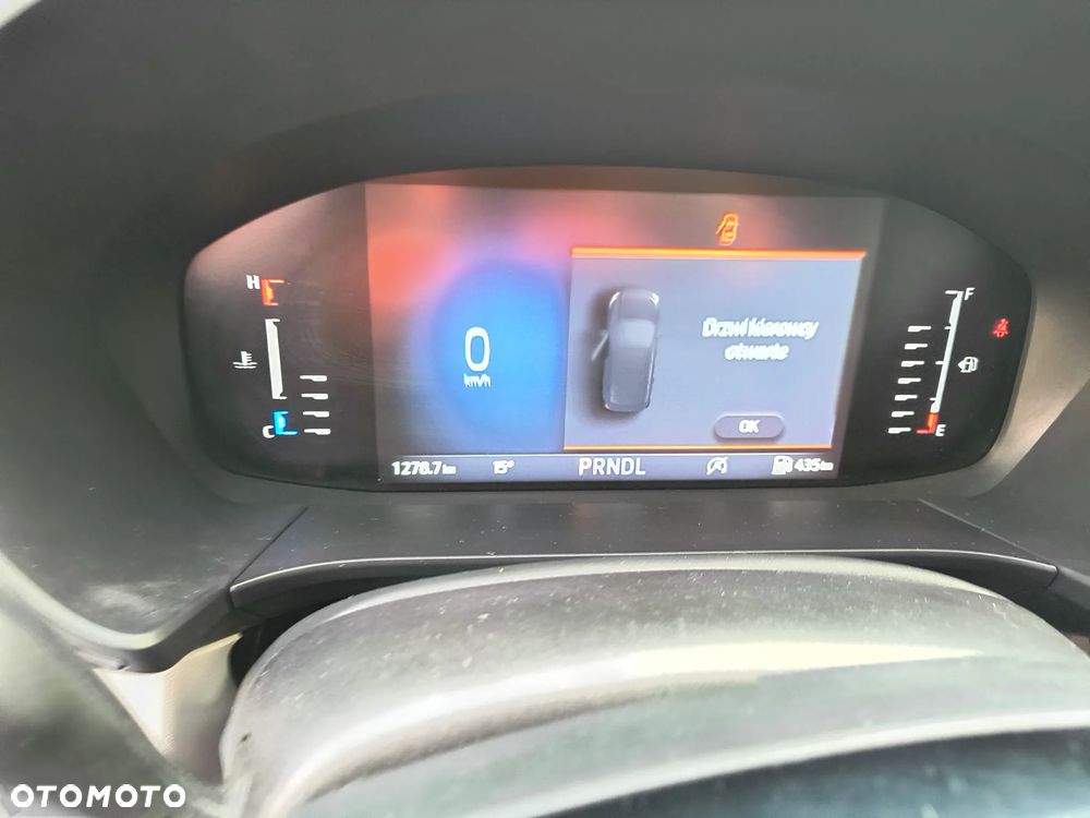 Ford Kuga - 23