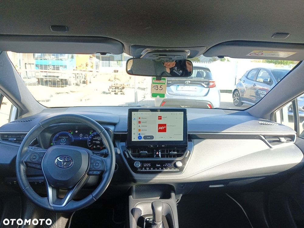 Toyota Corolla 2023 photo 2