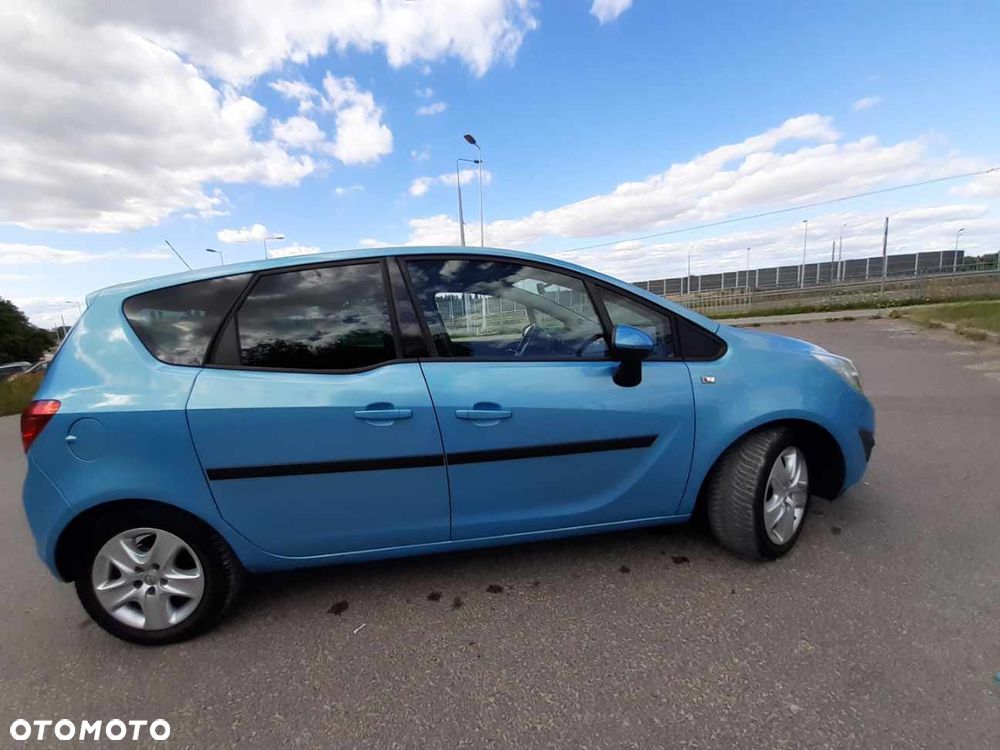 Opel Meriva - 9