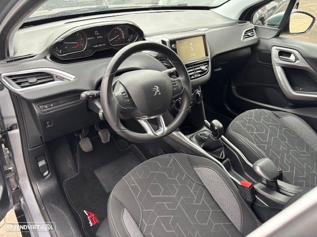 Peugeot 2008 1.6 BlueHDi Style - 2