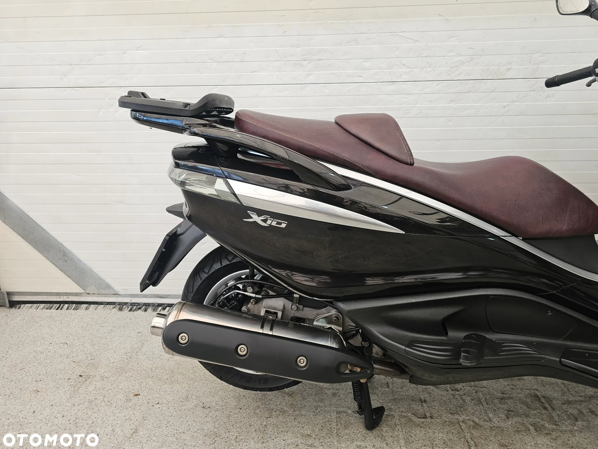 Piaggio X10 - 14