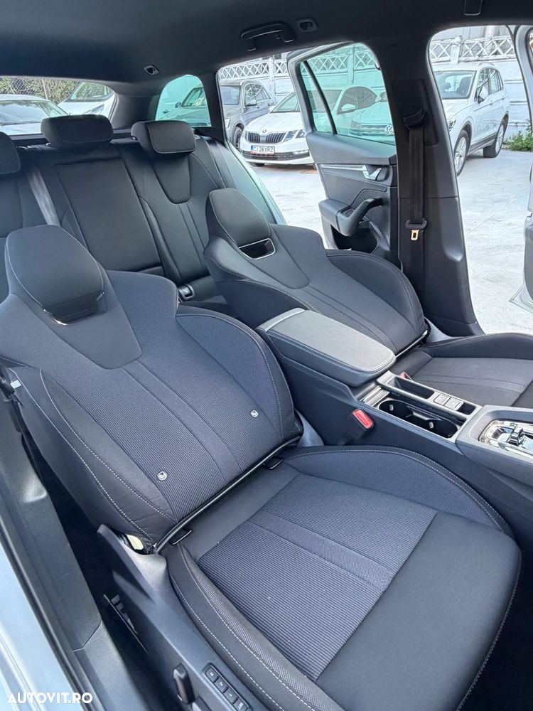 Skoda Octavia 2.0 TDI DSG Style - 35