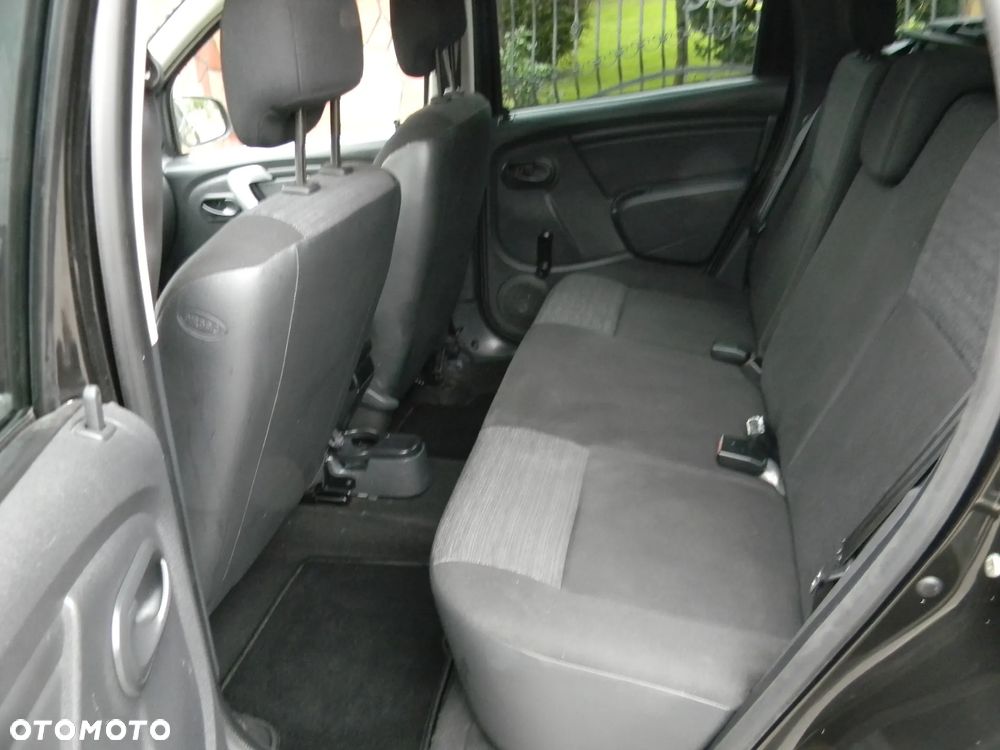 Dacia Duster 1.6 16V 4x2 - 22
