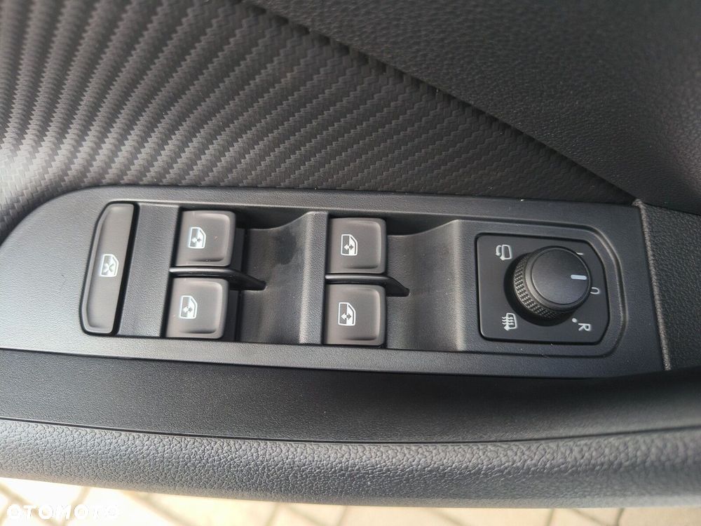 Skoda Kamiq 1.0 TSI Monte Carlo DSG - 21