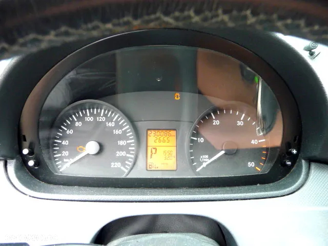 Mercedes-Benz Vito - 7
