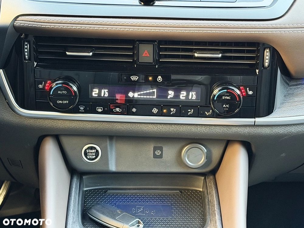 Nissan Qashqai 1.3 DIG-T MHEV Xtronic Tekna - 12