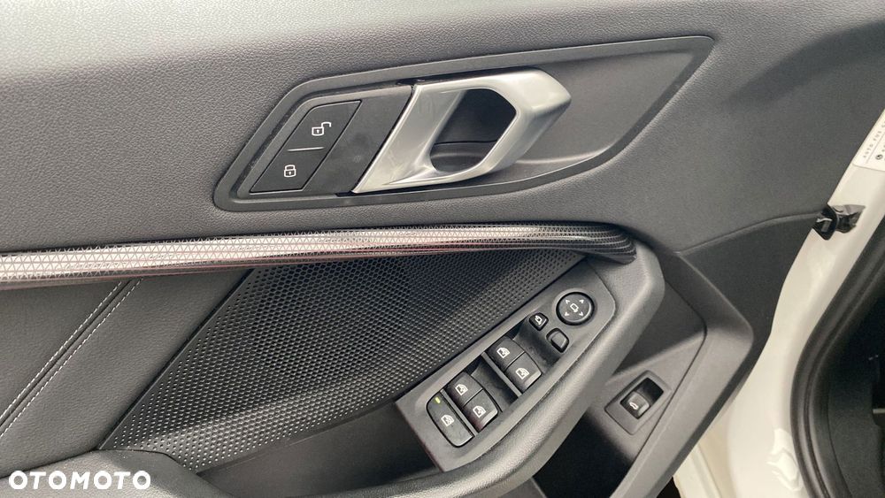 BMW Seria 1 118d Sport Line - 16