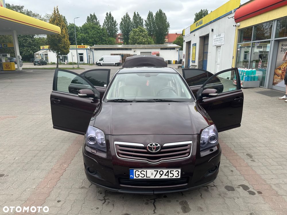 Toyota Avensis 2.2 D-4D Sol plus Premium - 3