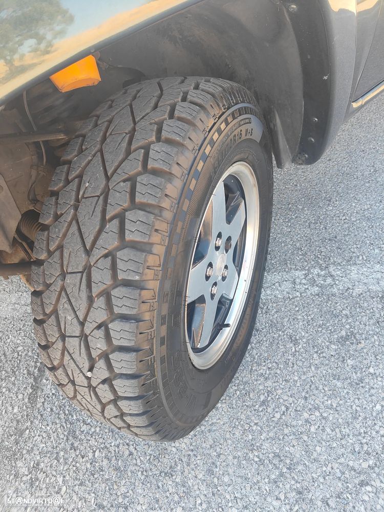Jeep Cherokee - 9