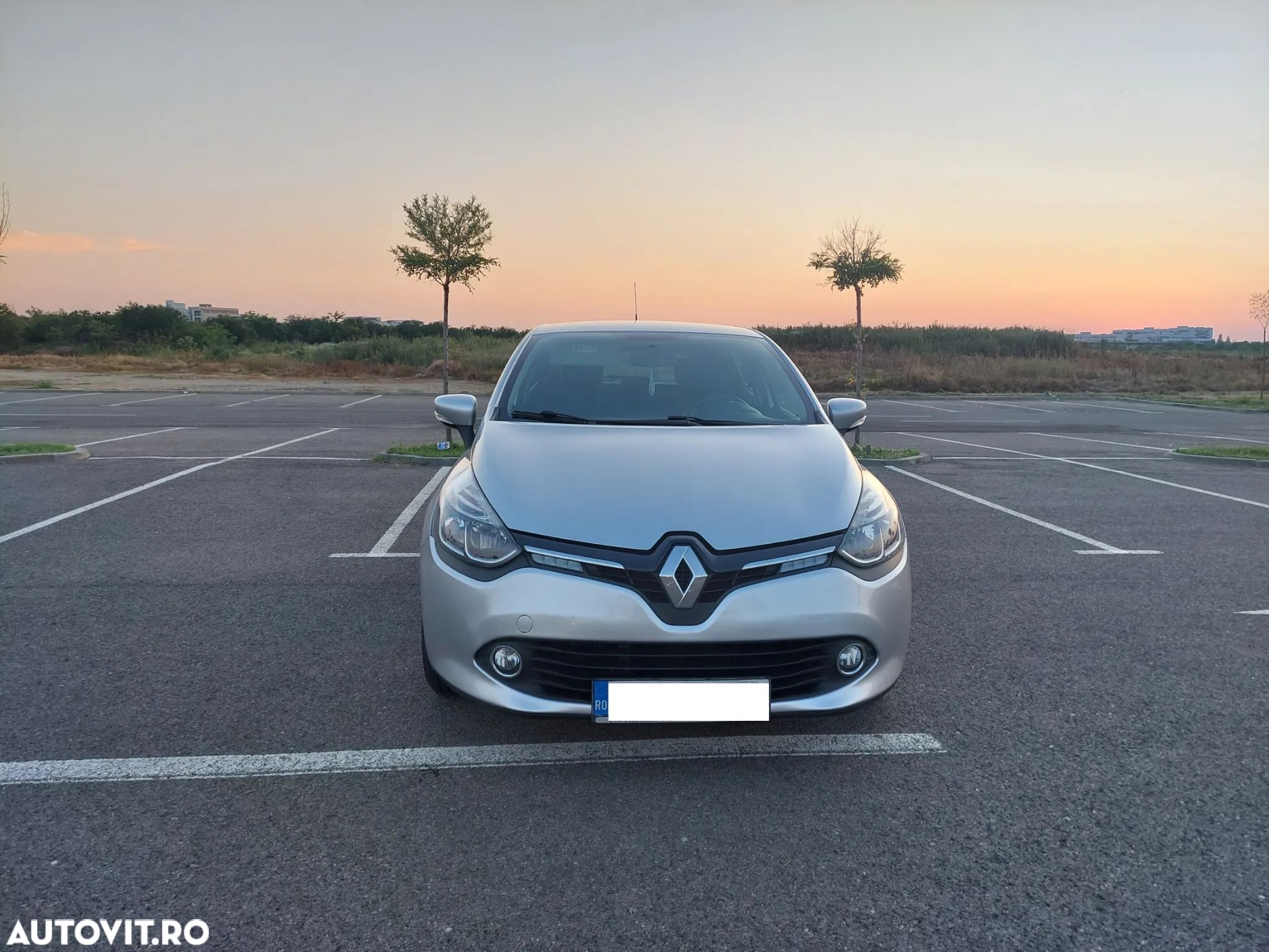 Renault Clio IV 1.5 dCi 75 Dynamique - 1