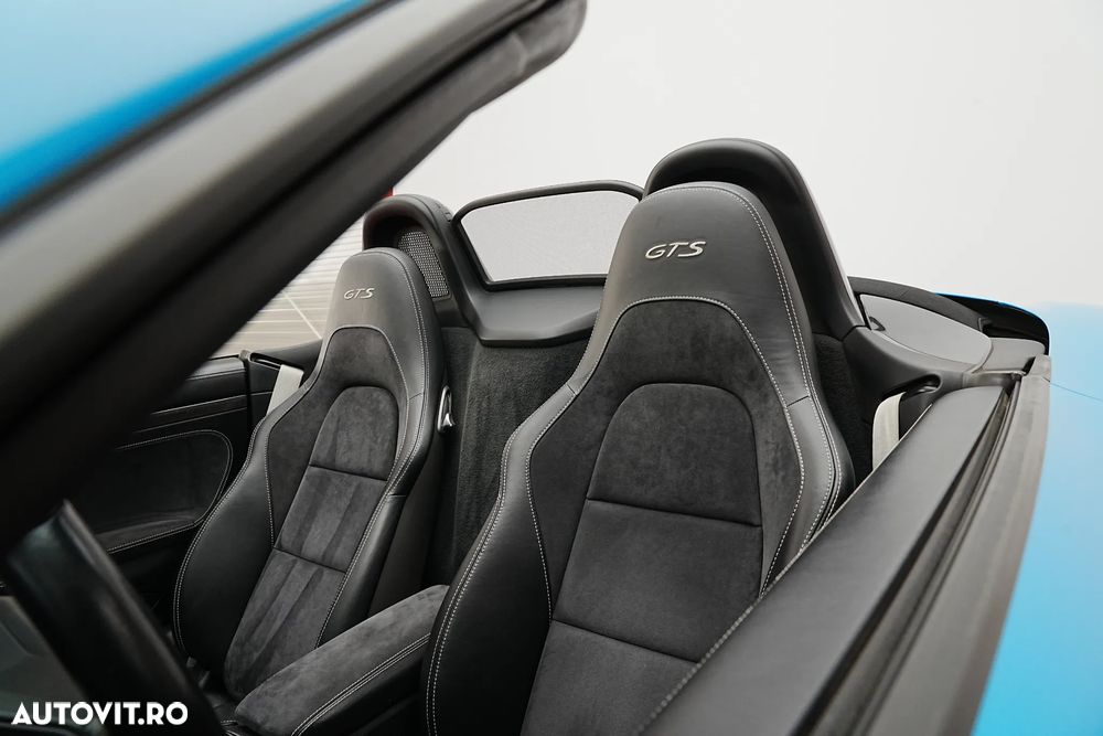 Porsche Boxster 718 GTS PDK - 23