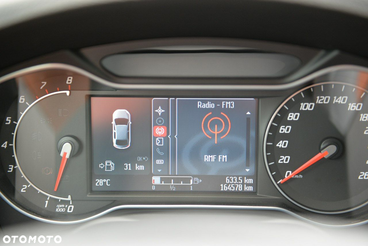 Ford S-Max - 16