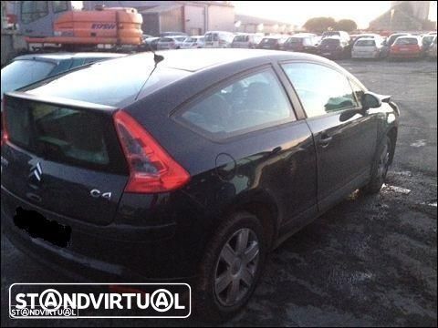 Citroen C4 Coupé de 2007 para peças - 1