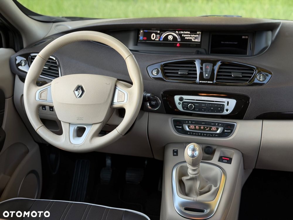 Renault Scenic 1.6dCi Energy Bose Edition - 13