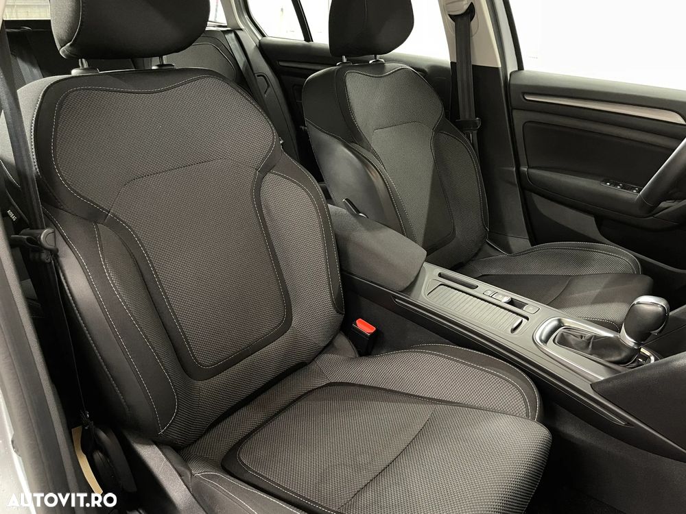 Renault Megane Blue dCi 116 EDC Intens - 8