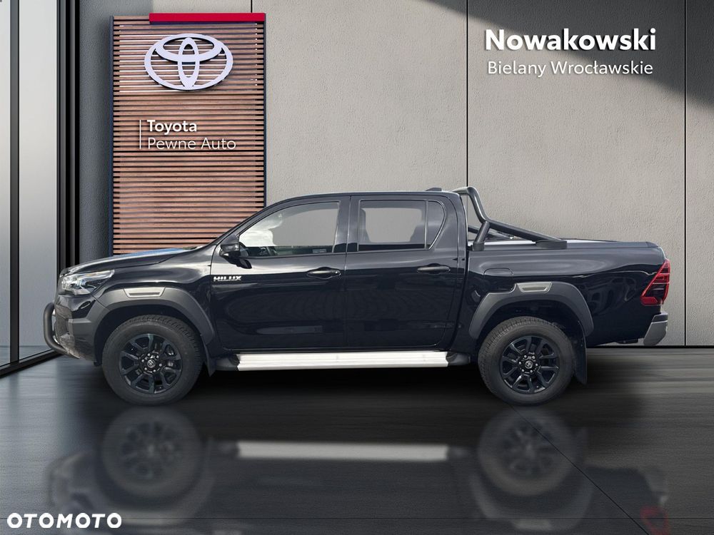 Toyota Hilux - 2