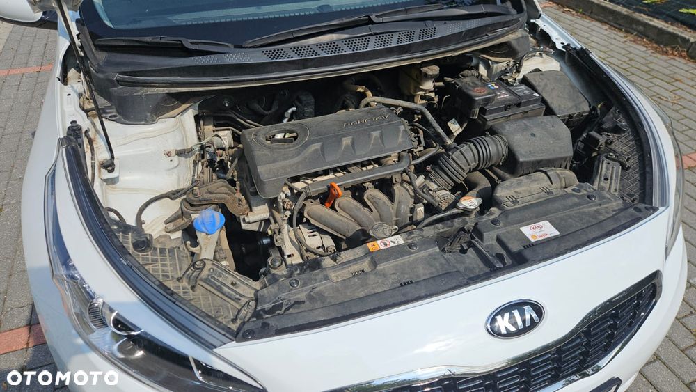 Kia Ceed - 6