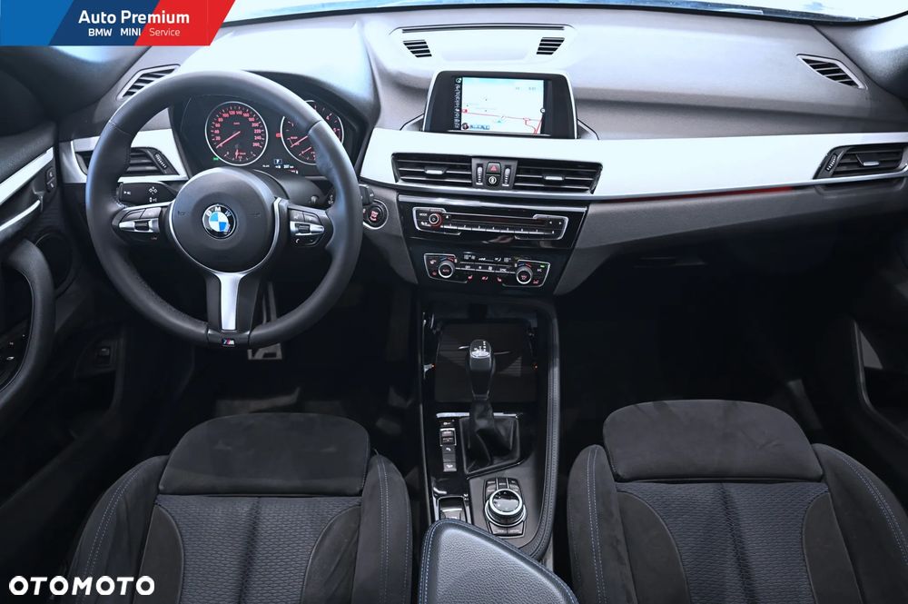 BMW X1 xDrive18d - 13