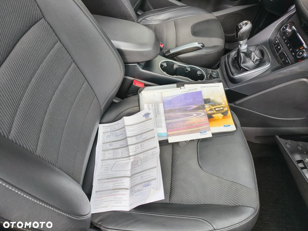 Ford Kuga 2.0 TDCi 4x4 Titanium - 12