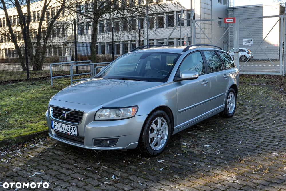 Volvo V50 - 1